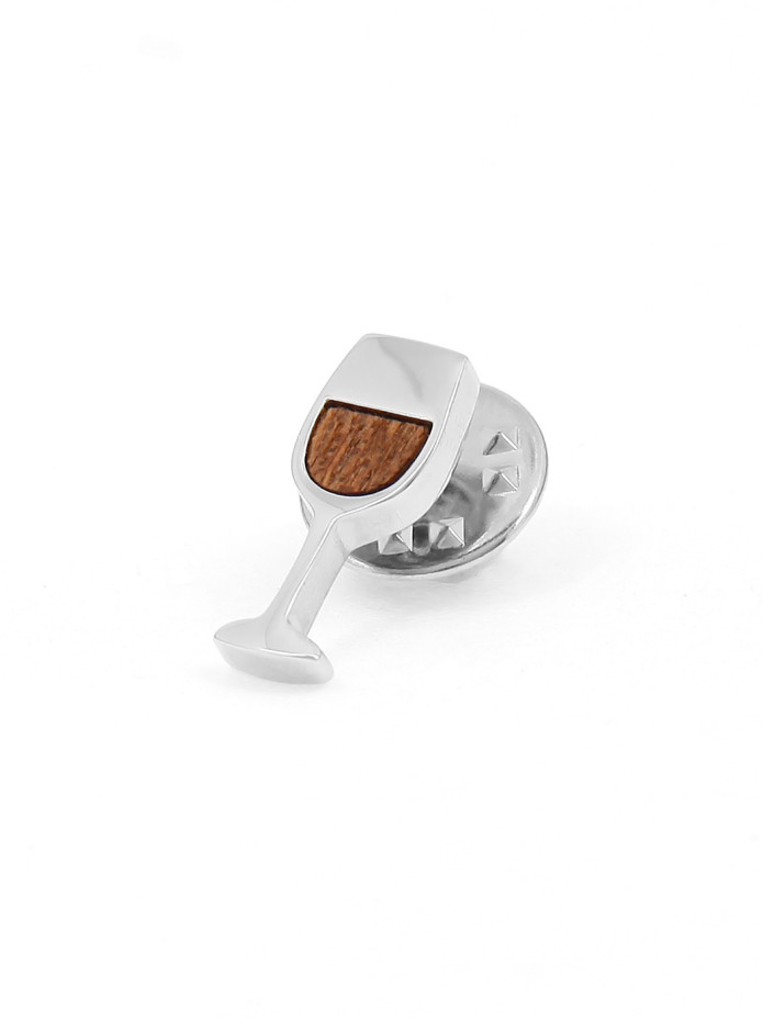 St Estephe wooden pins