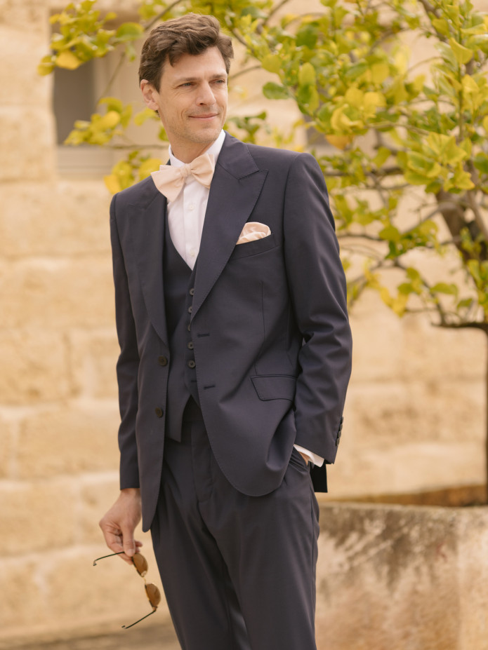 Nude pink silk pocket square Amalfi