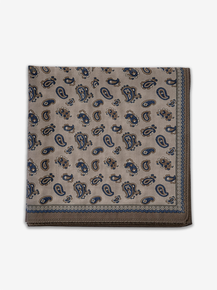 Beige wool pocket square with paisley pattern