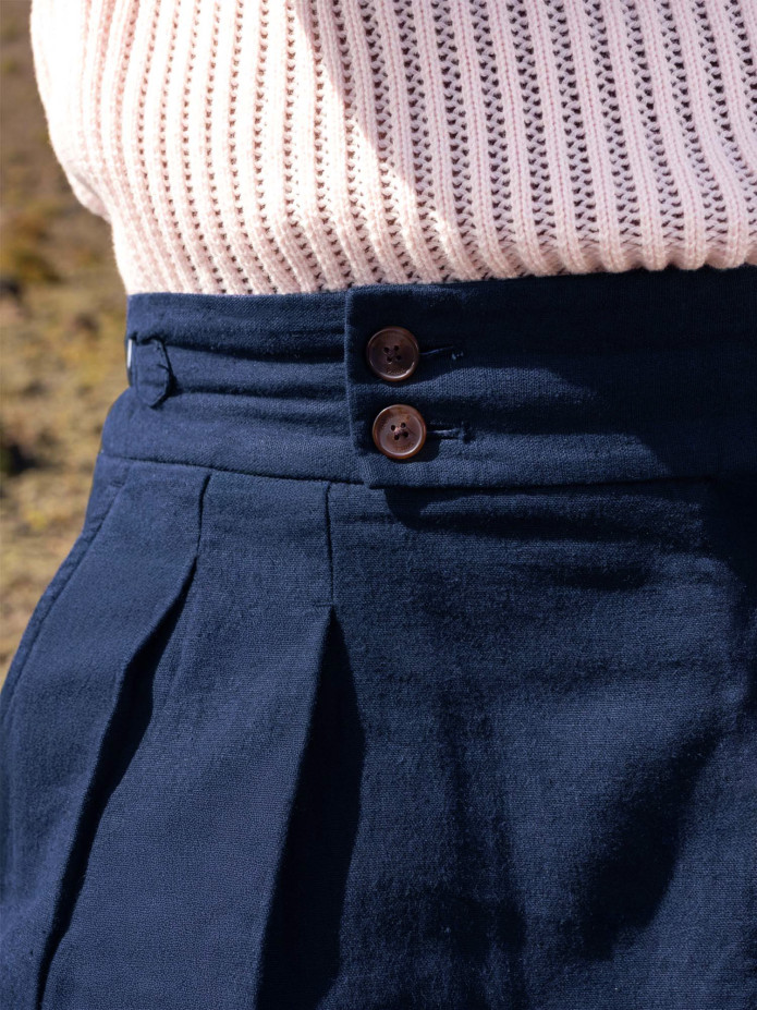 High-Waisted Navy Blue Shorts - Litha