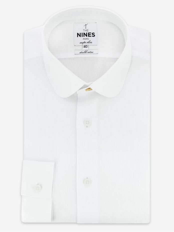 Round collar shirt in white dobby with gold button