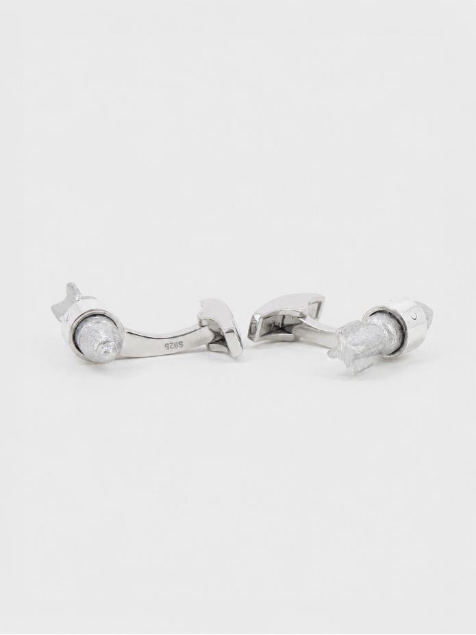 Cufflinks in solid silver and recycled bombs Xiengkhuang