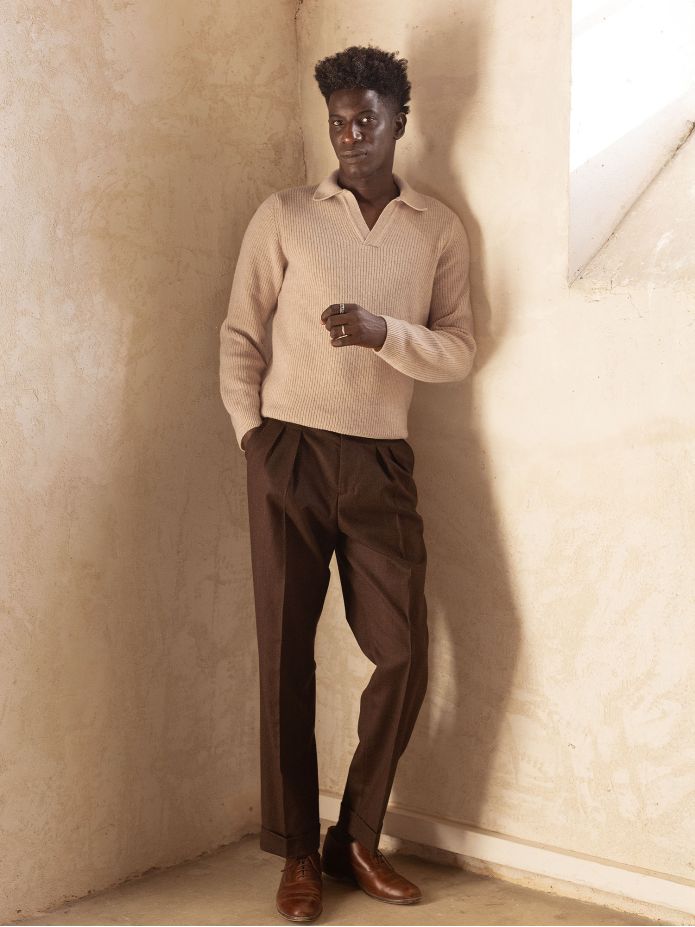 Beige English polo collar knit sweater Finn