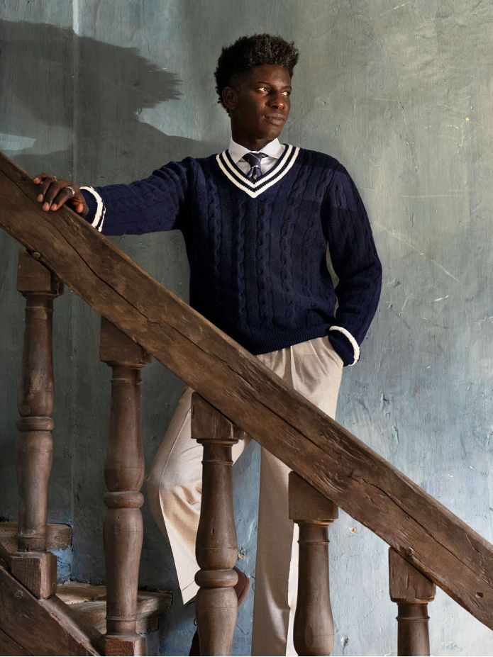 Scott navy blue V-neck sweater