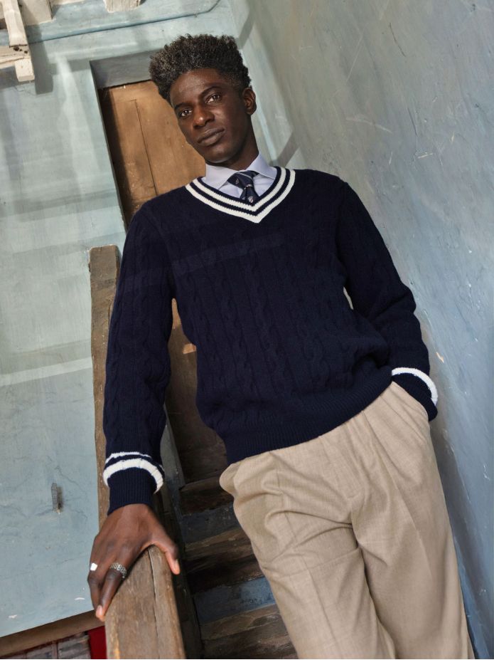 Scott navy blue V-neck sweater